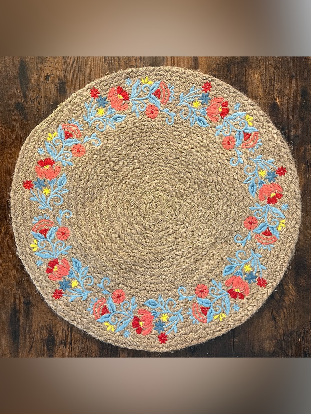 Lot of 2 Pioneer Woman Sweet Rose Embroidered Jute Round Placemats, 15"